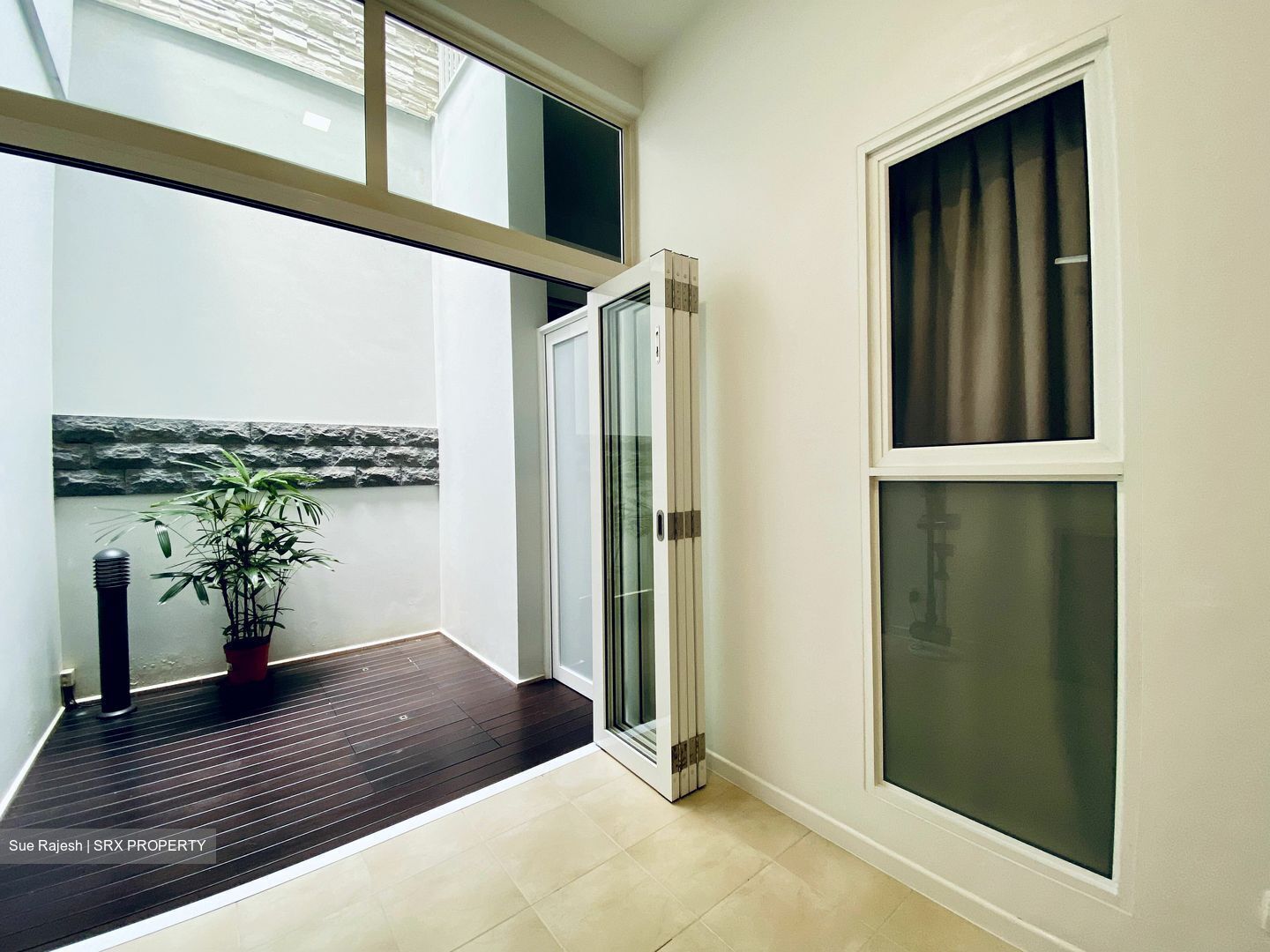 The Shaughnessy (D27), Terrace #356820601